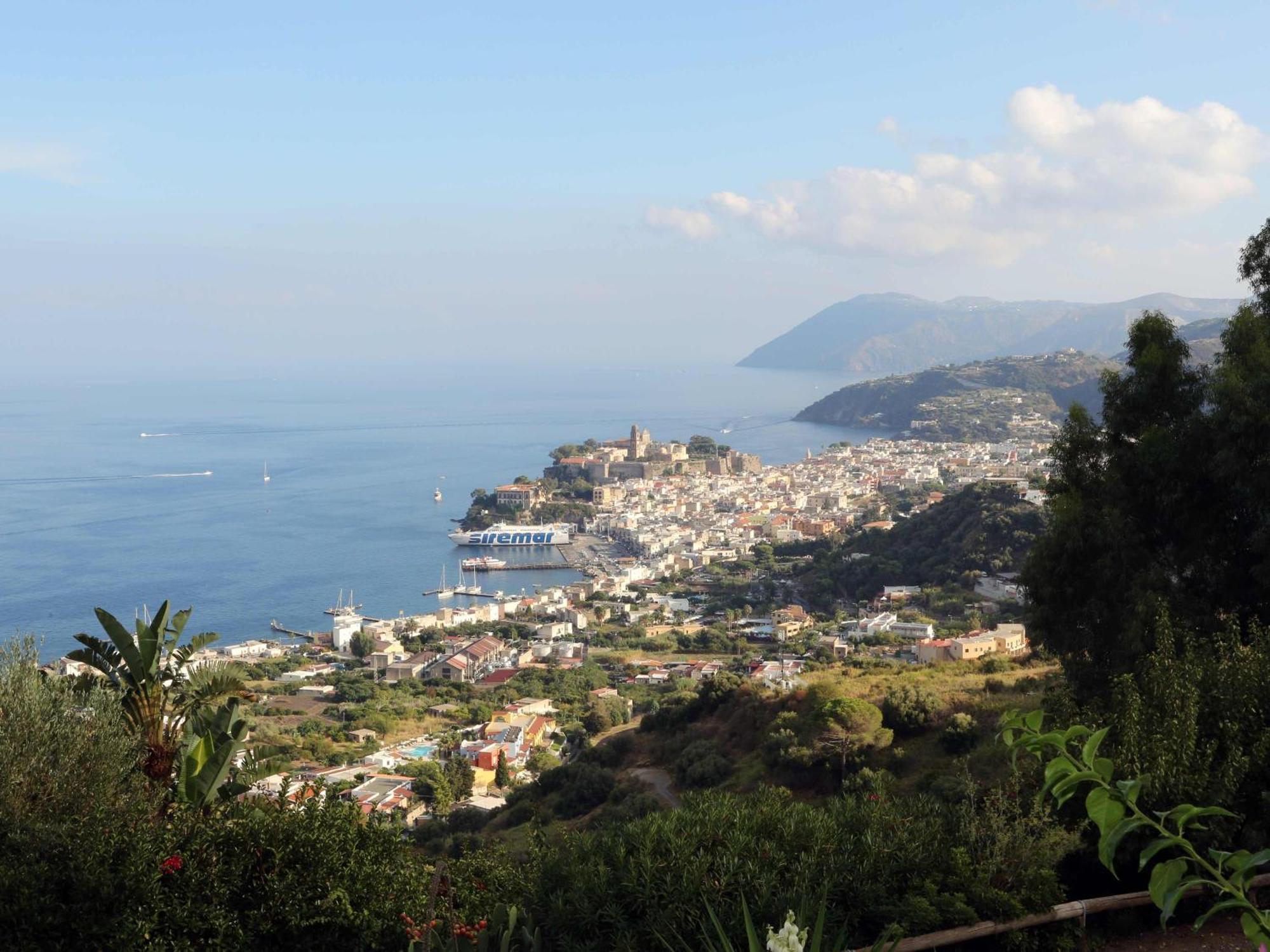Eoliando Case Per Vacanze - Lipari Bagian luar foto